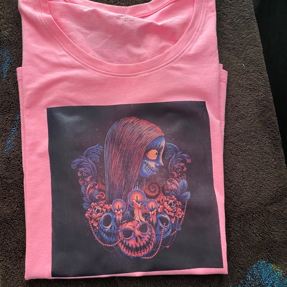 Made tshirts and legging and cups - Picture 6 of 8